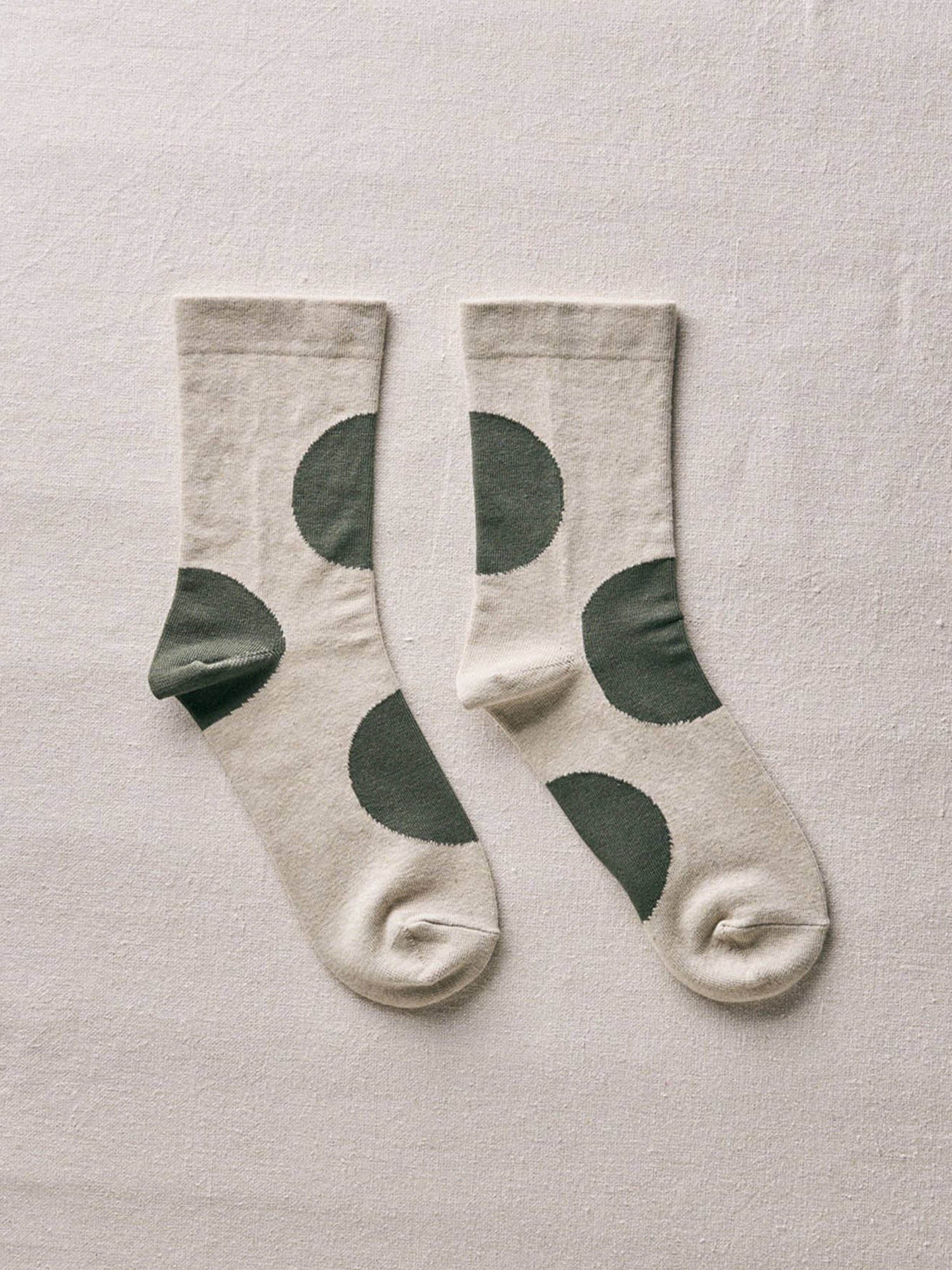Yahae Organic Cotton Asymmetry Dot Socks - Khaki