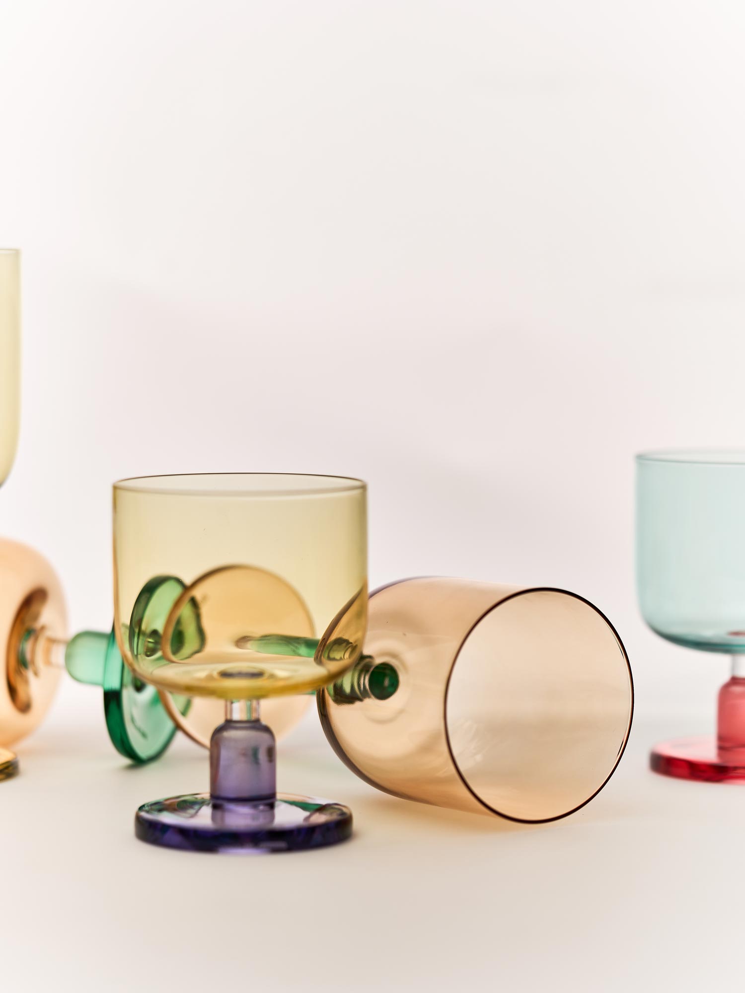 Frosted Berry Wine Glass SHORT