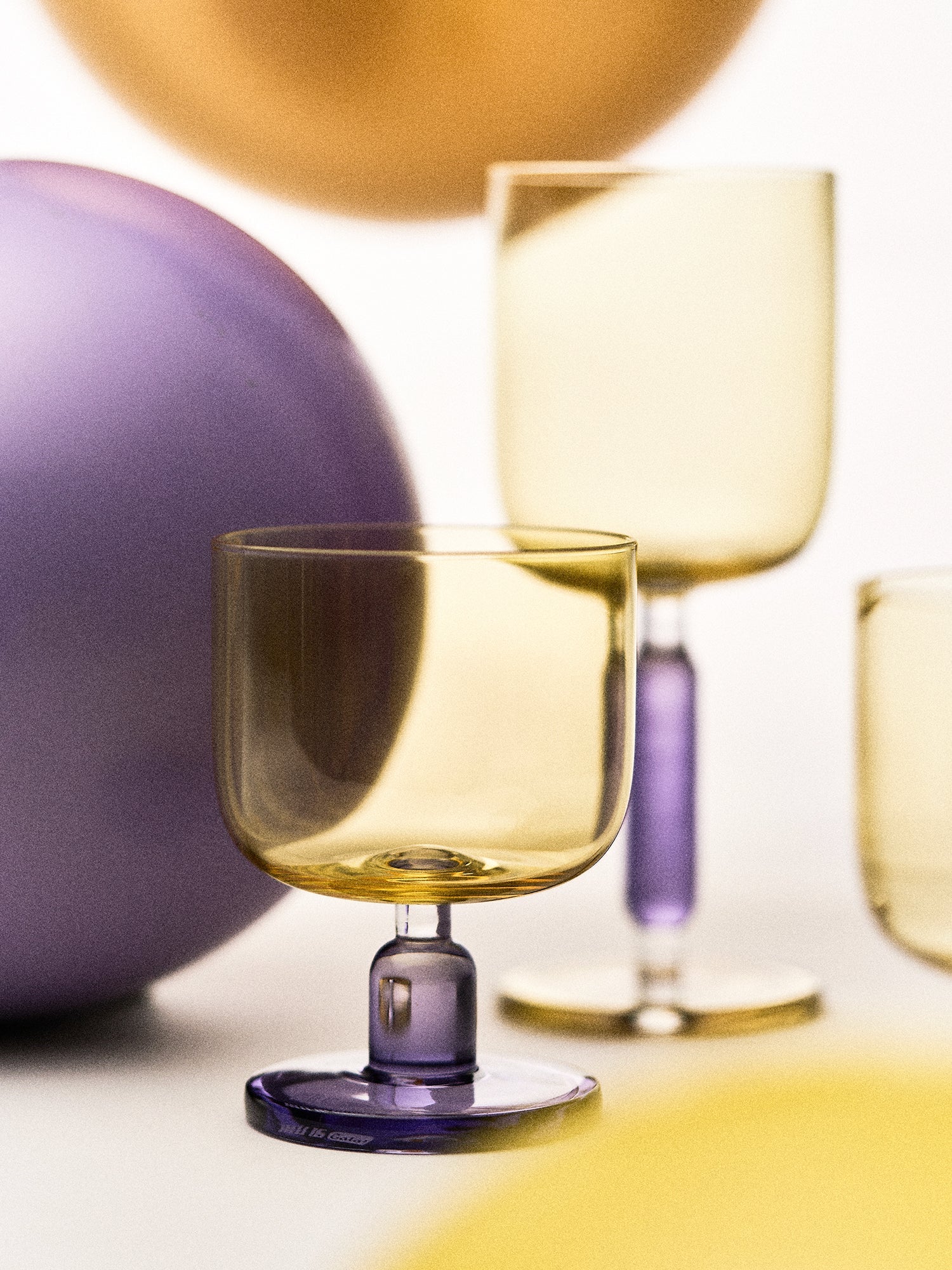 Frosted Berry Wine Glass Tall