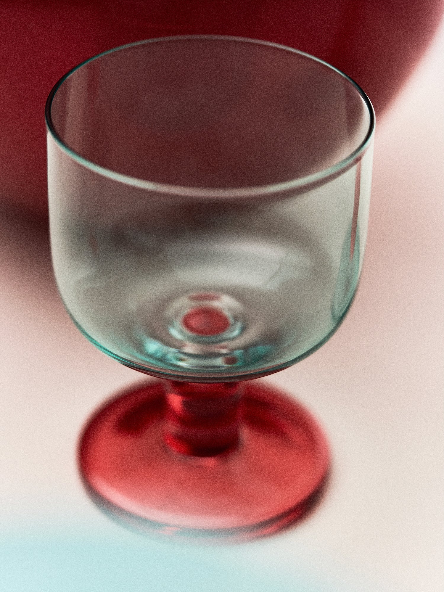 Azure Rasberry Wine GlassSHORT