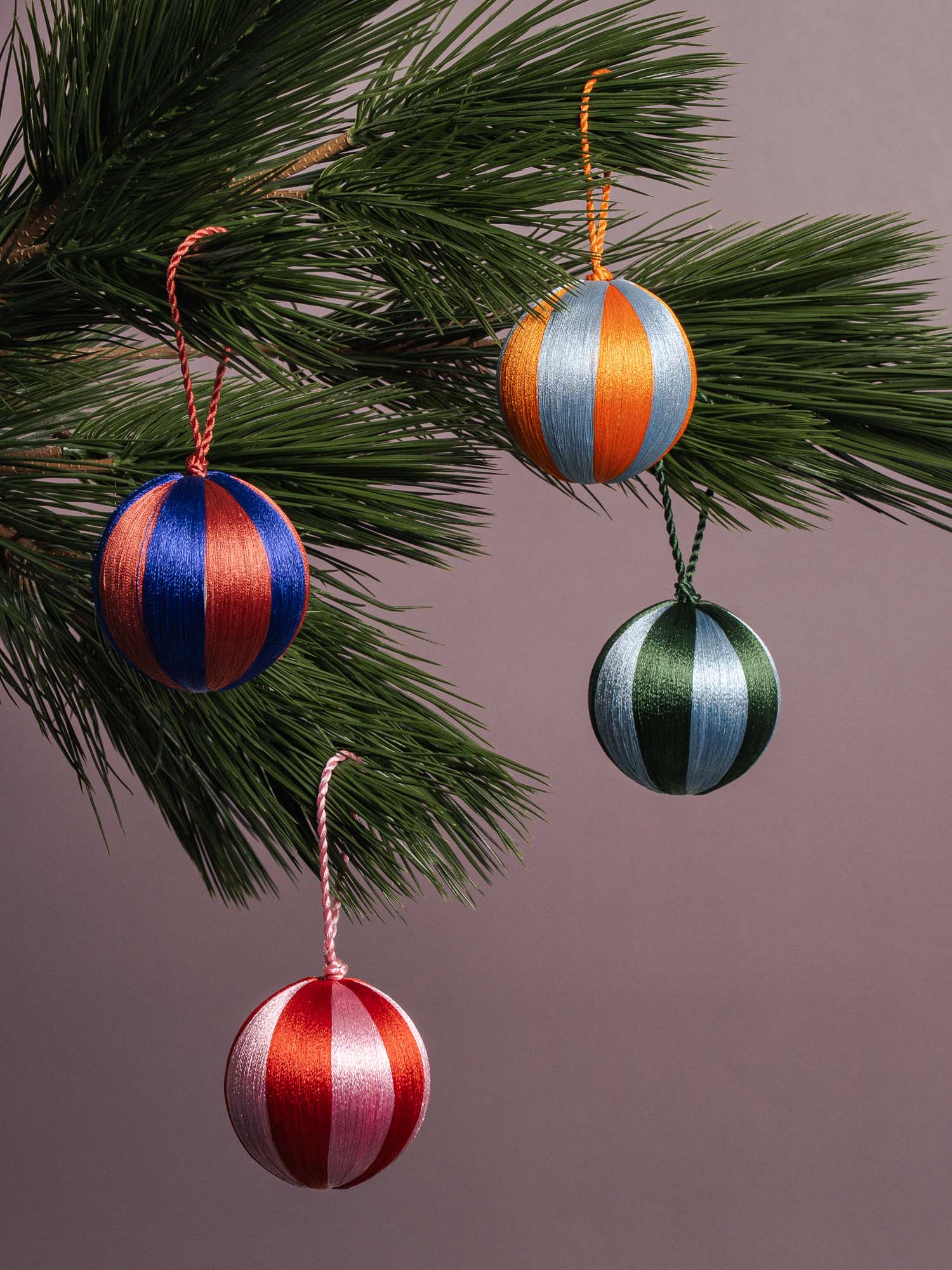 Stripe Baubles M 3" - Dark Green / Light Blue