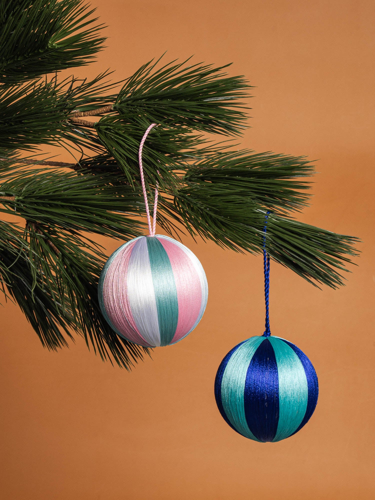 Stripe Baubles L 4" - Multi Colour