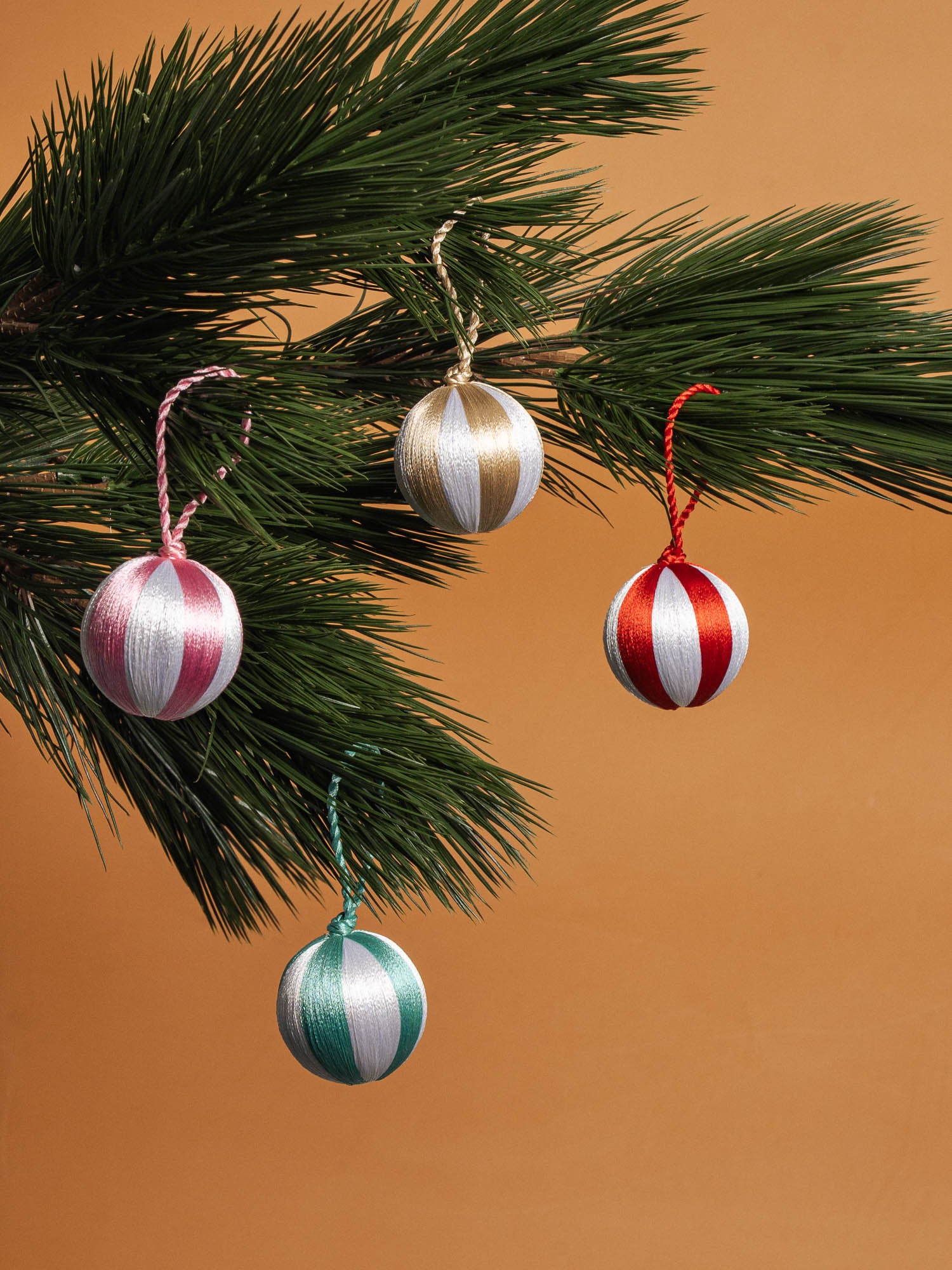 Stripe Bauble S Set/4 - Multi White