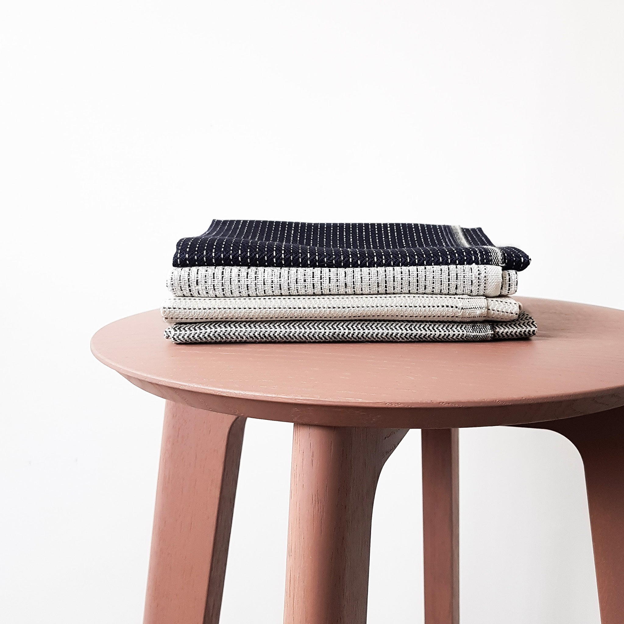 Zigzag Square Linen Towel - Indigo
