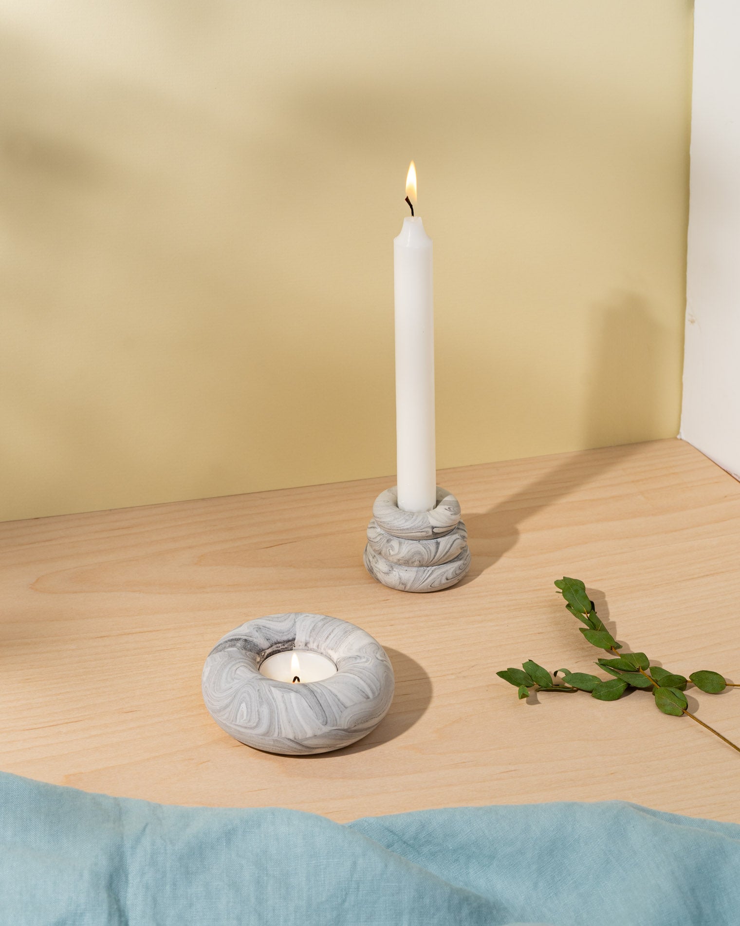 Jesmonite marble candle holder in grey