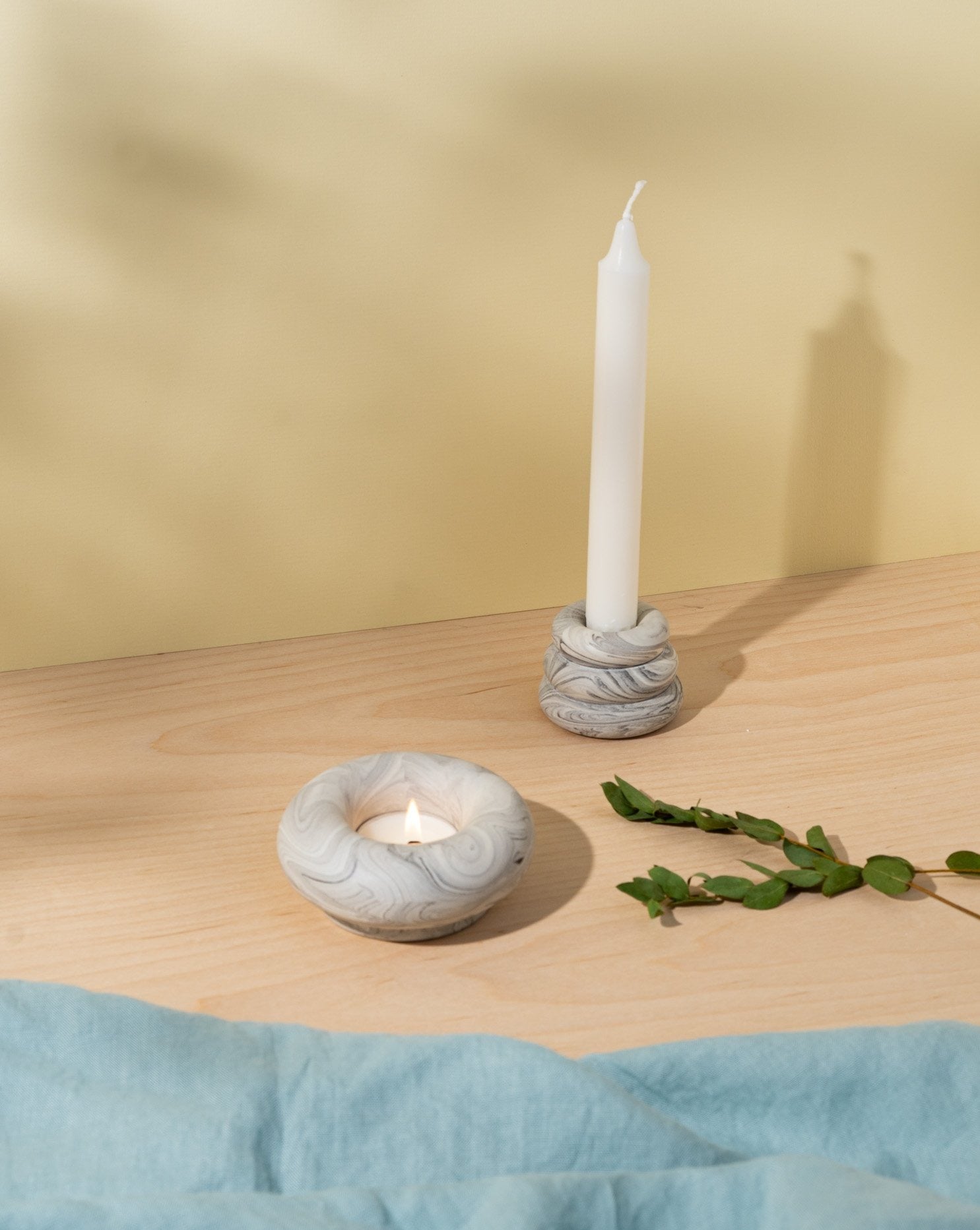 Tall o Candleholder in jesomonite marble grey